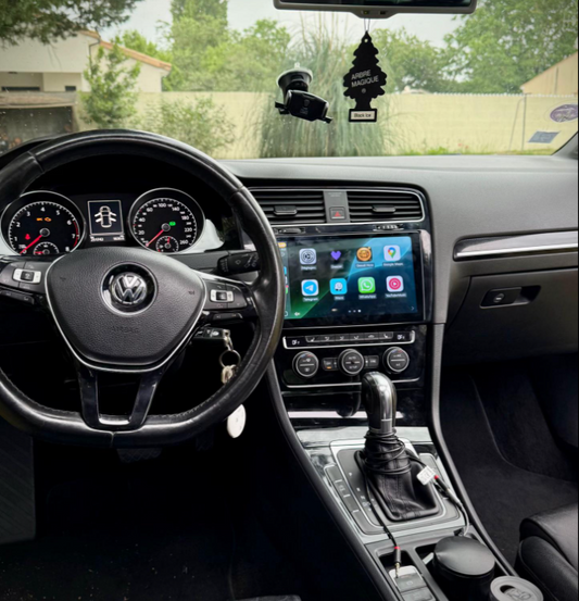 Écran CarPlay Volkswagen Golf 7 intégré tableau de bord