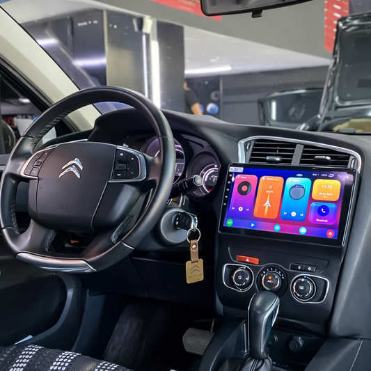 Écran CarPlay intégré tableau de bord Citroen C4 Ds4