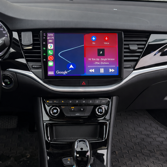Écran CarPlay Opel Astra K intégré tableau de bord