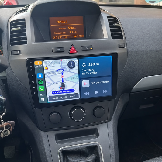 Écran CarPlay Opel Zafira B intégré tableau de bord