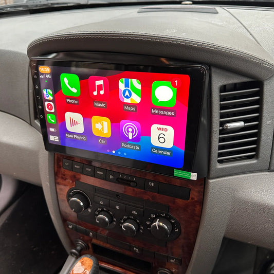 Écran CarPlay Jeep Grand Cherokee 2 intégré tableau de bord