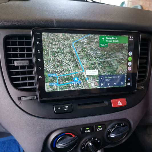 Écran CarPlay Kia Rio 2 intégré tableau de bord