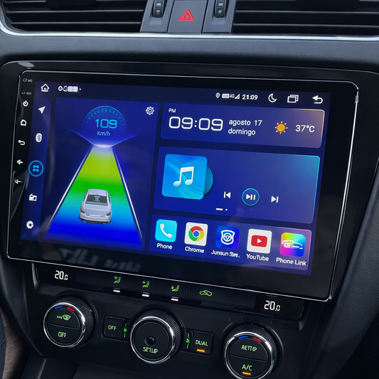 Écran CarPlay Skoda Octavia 3 intégré tableau de bord