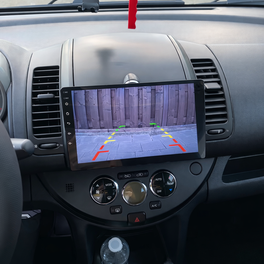 Écran CarPlay Nissan Navara intégré tableau de bord