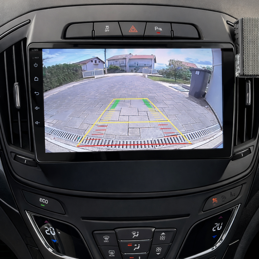 Écran CarPlay Opel Insigna intégré tableau de bord