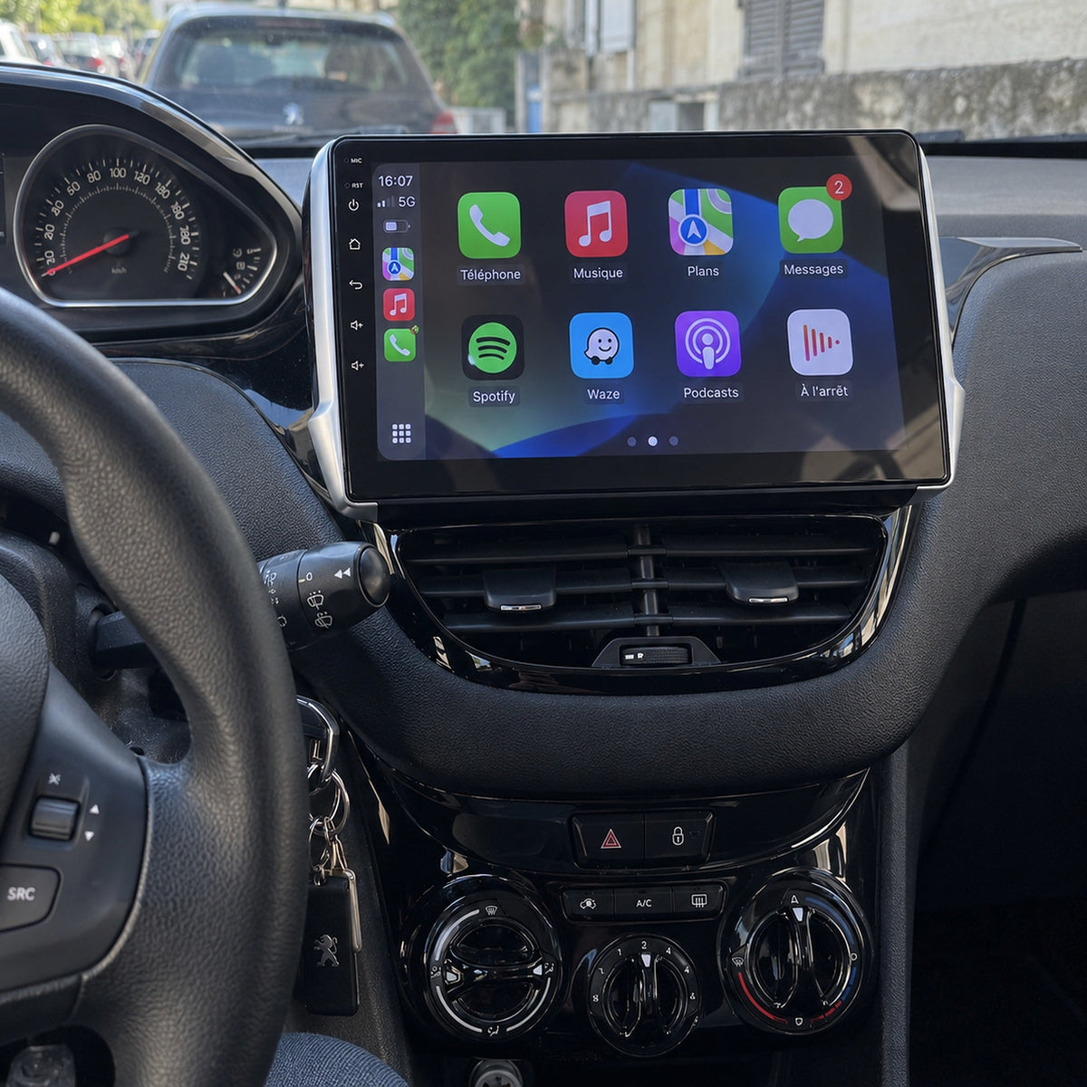 CarPlay Peugeot 208 (2012-2018) — image 1