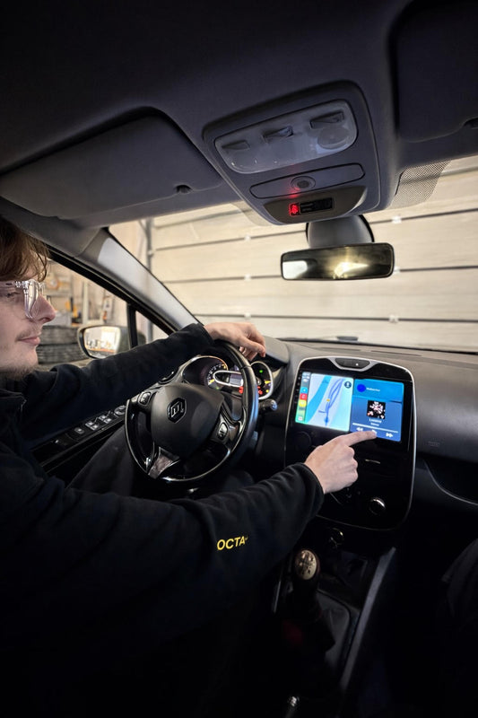 CarPlay sans fil vs avec fil : quelle différence pour votre voiture ?