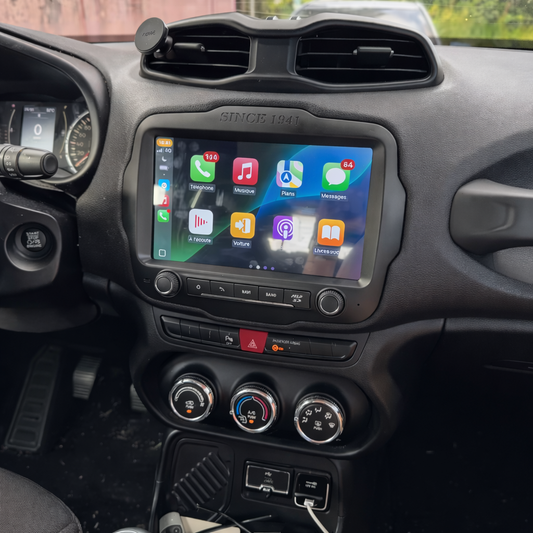 Écran CarPlay Jeep Renegade vintégré tableau de bord