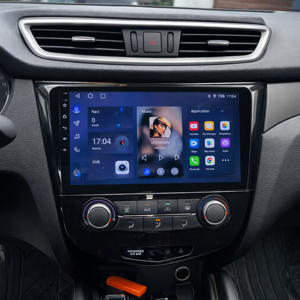 Écran CarPlay Nissan Qashqai 2 J11 intégré tableau de bord