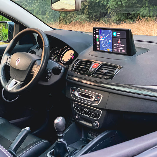 Écran CarPlay Renault megane 3 intégré tableau de bord