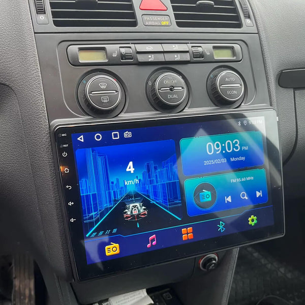 Écran CarPlay Volkswagen Touran intégré tableau de bord