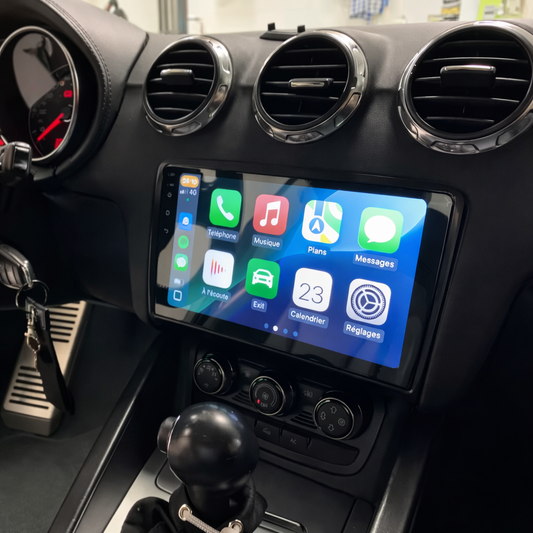 Écran CarPlay Audi TT intégré tableau de bord