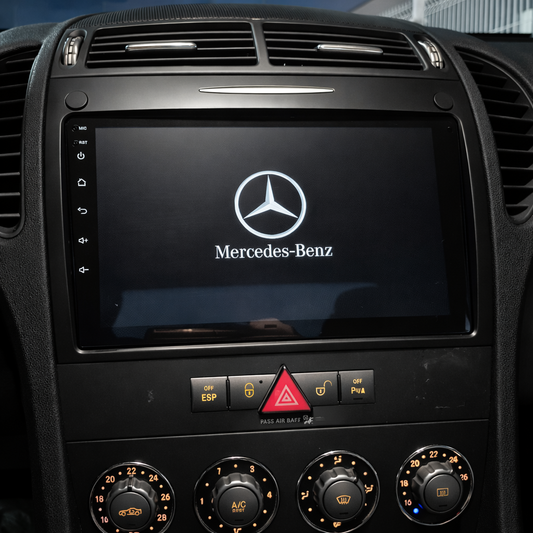 Écran CarPlay Mercedes SLK R171 intégré tableau de bord