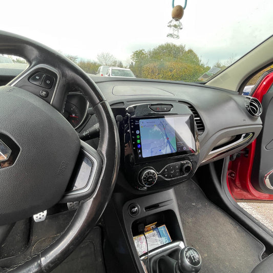 Écran CarPlay Renault Captur intégré tableau de bord