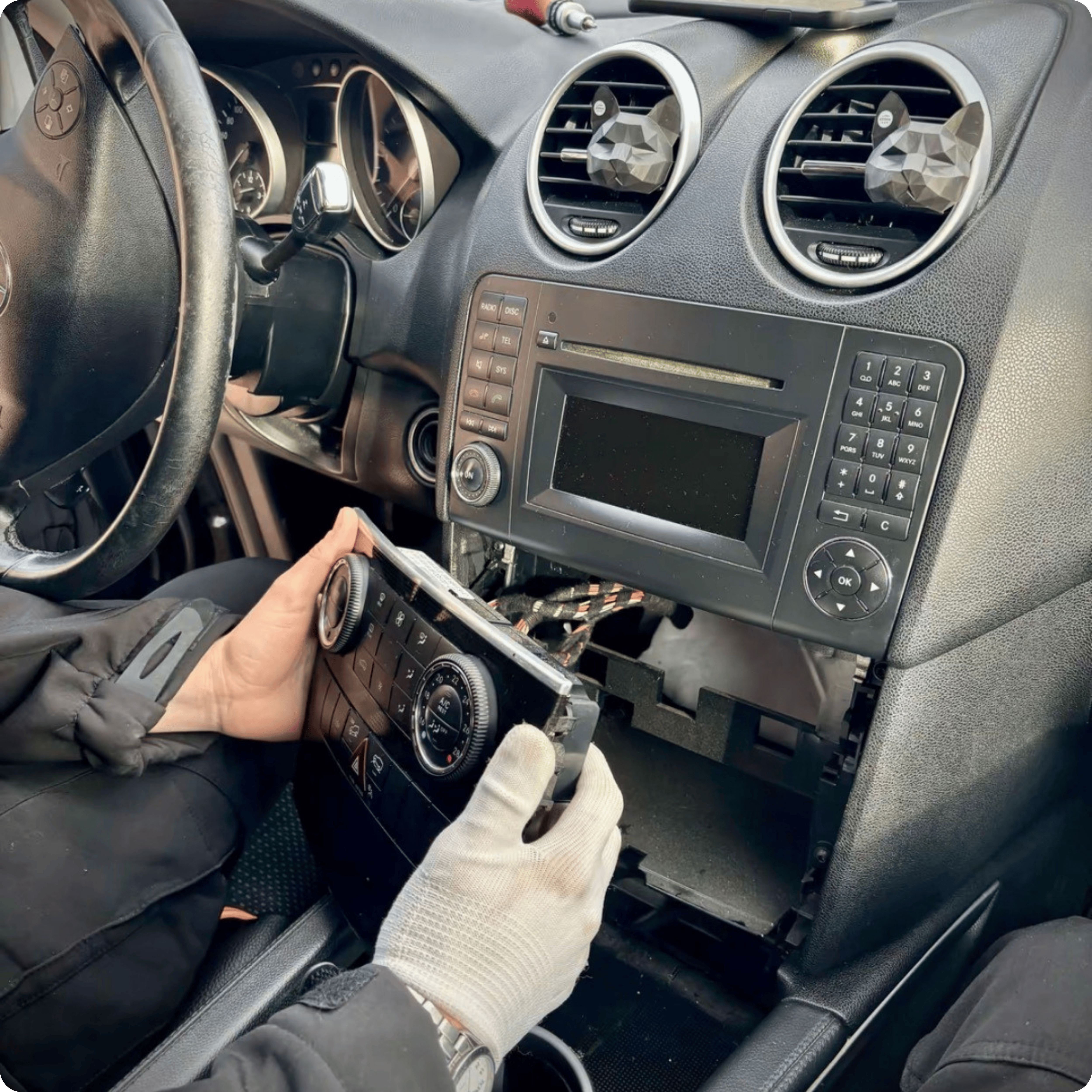 Retirez la façade existante